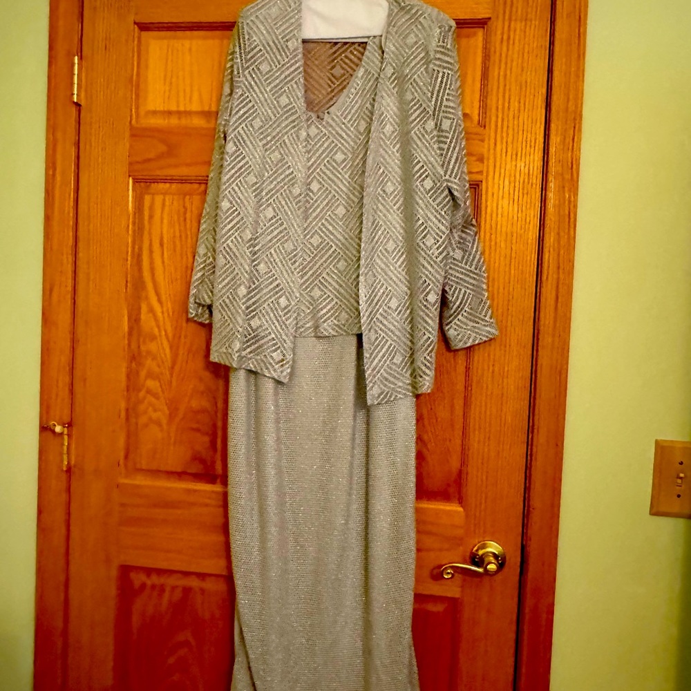 Silver formal maxi sheath dress w/long sleeve jacket. Dry cleaned, like new.